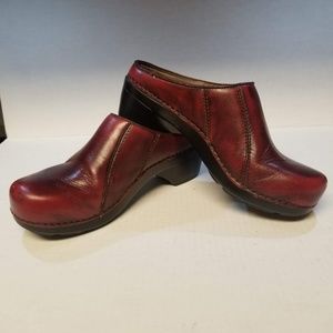 ❤ Dansko Burgundy/wine Slip On Mules Clogs Size 38